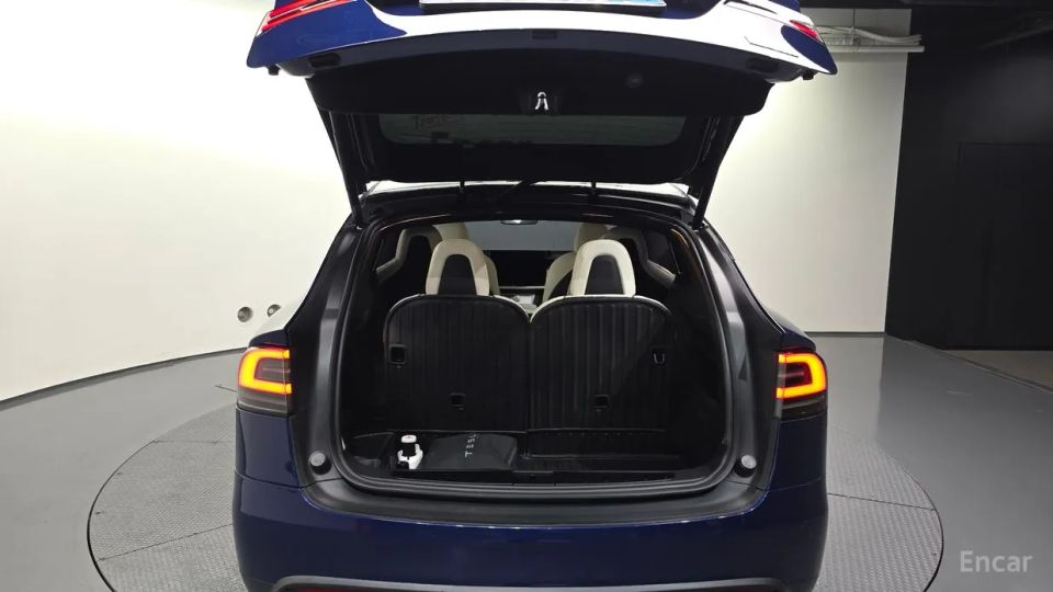 Tesla model-x