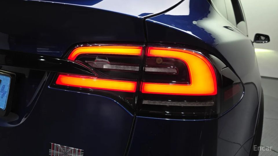 Tesla model-x