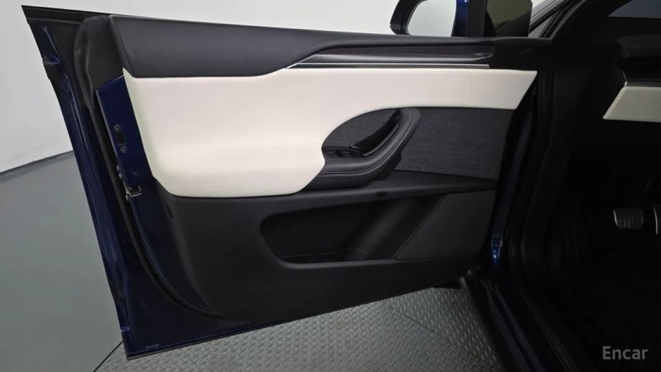 Tesla model-x