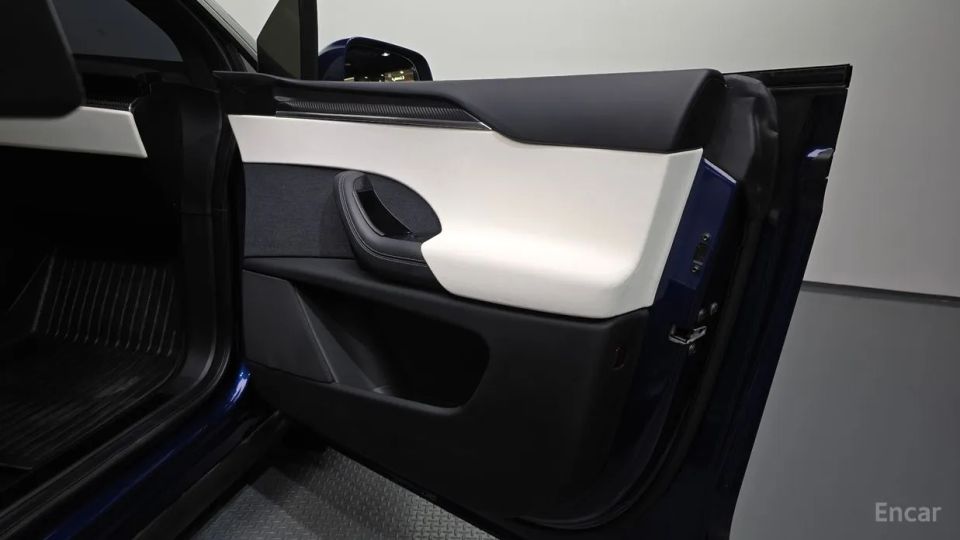 Tesla model-x