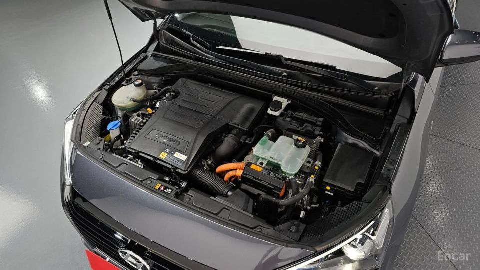 Hyundai Ioniq