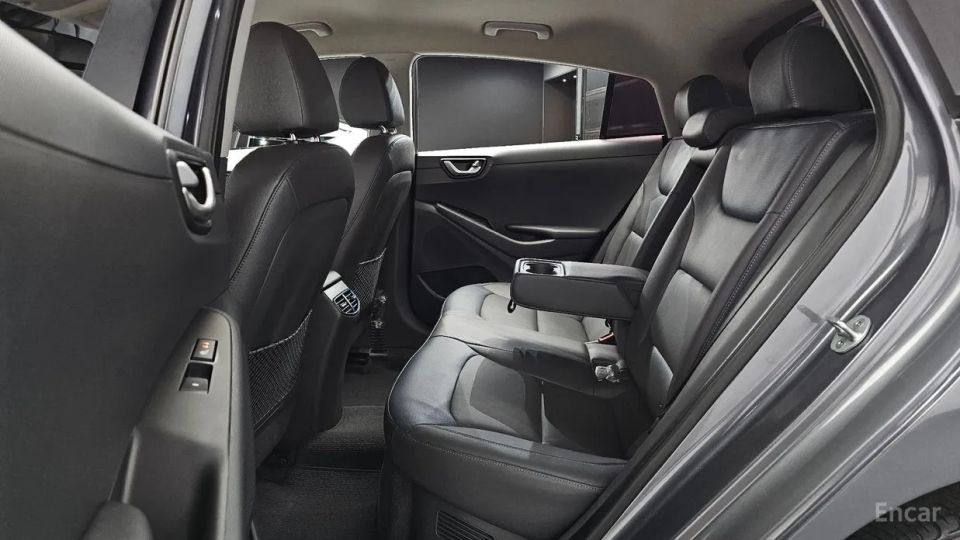 Hyundai Ioniq