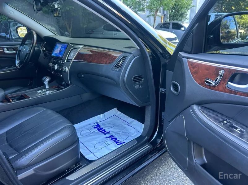 Hyundai Equus