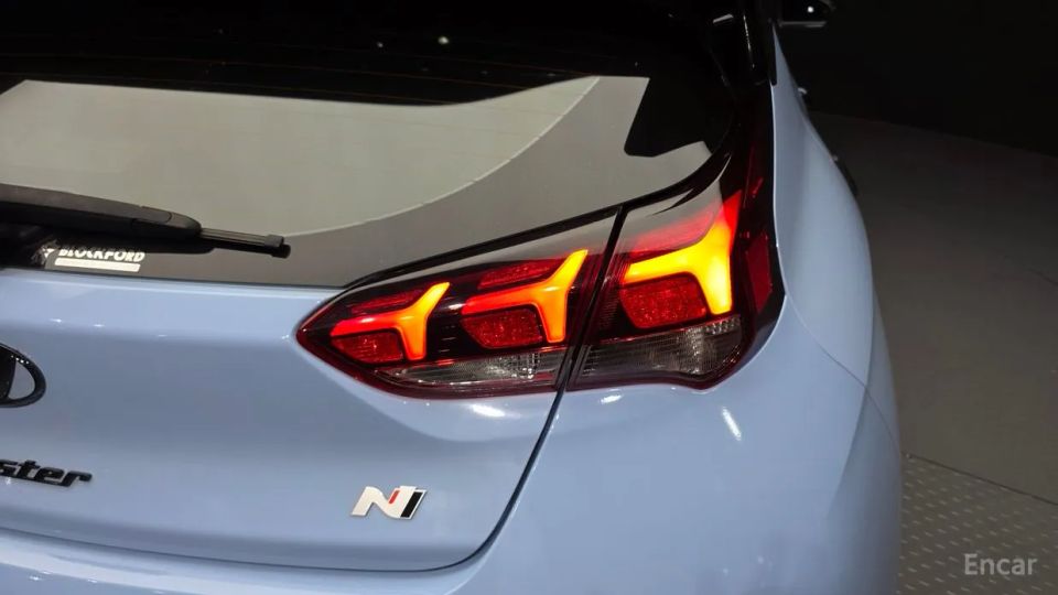 Hyundai Veloster