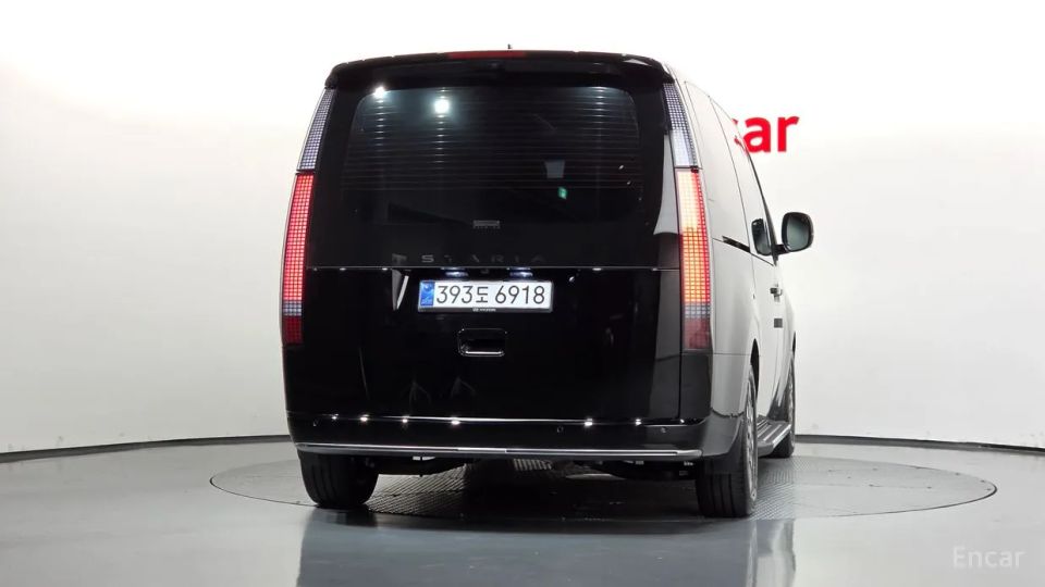 Hyundai Staria