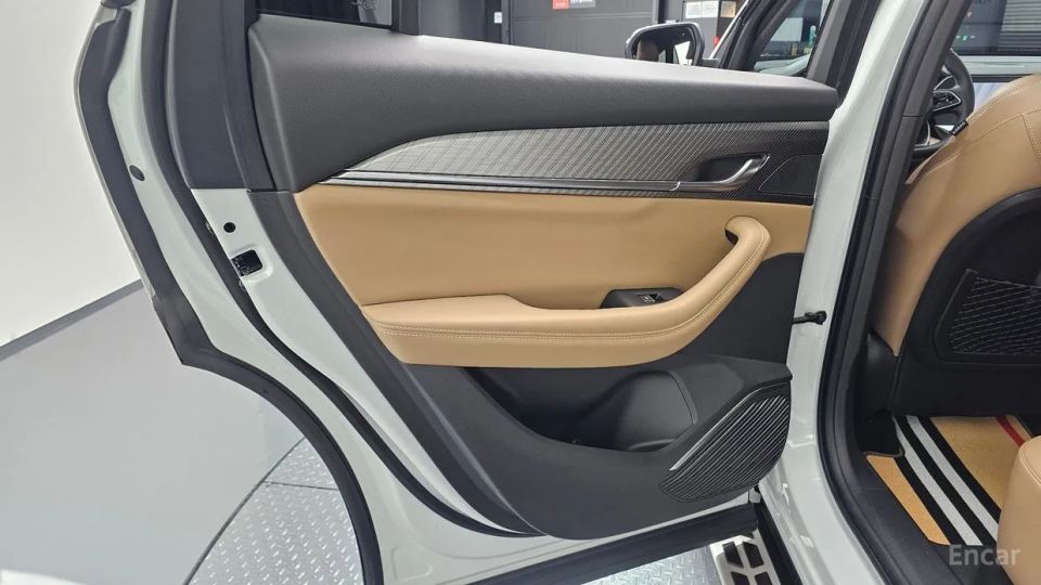 Renault-KoreaSamsung Grand Koleos