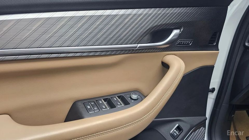 Renault-KoreaSamsung Grand Koleos