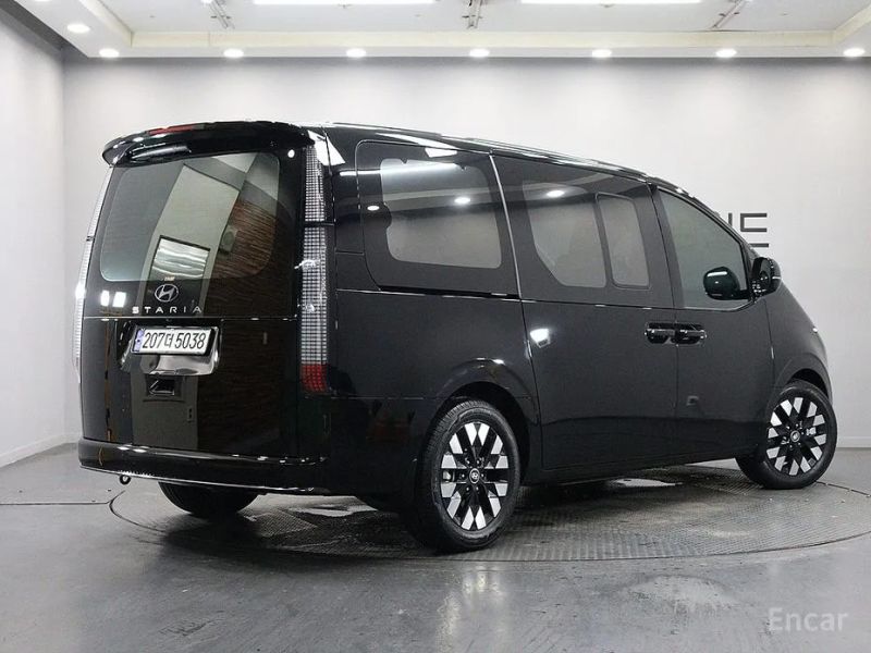 Hyundai Staria