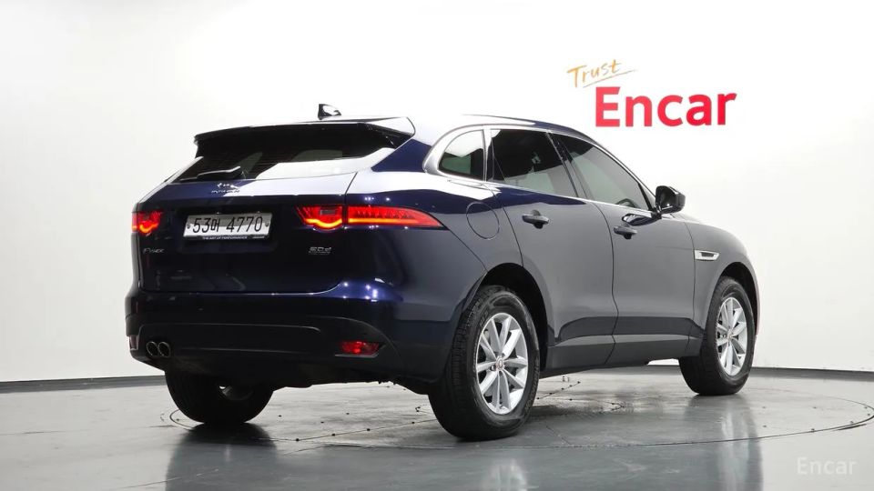 Jaguar F-PACE