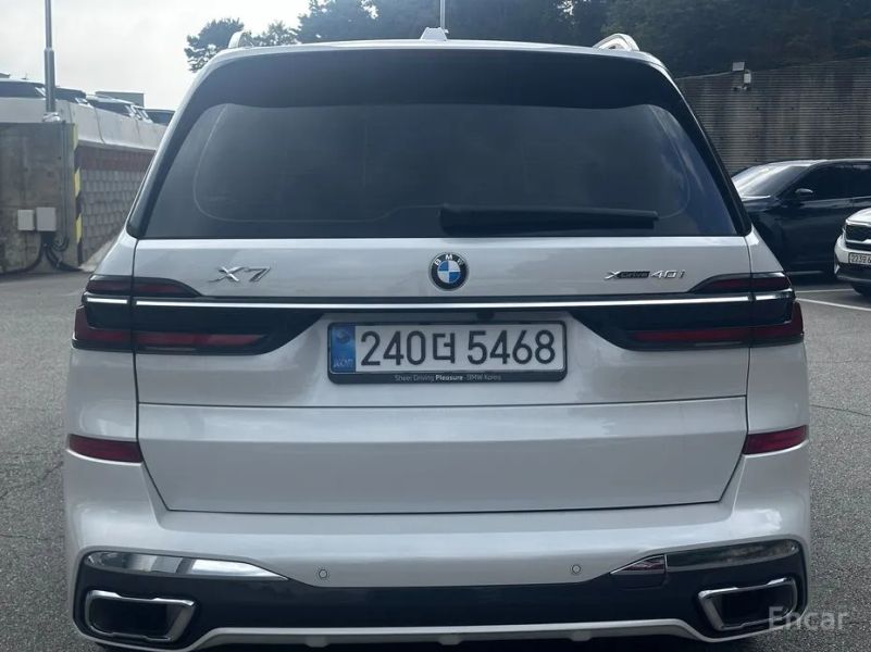 BMW X7
