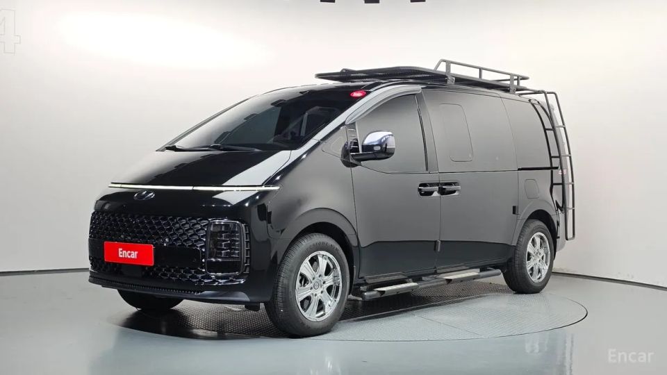 Hyundai Staria