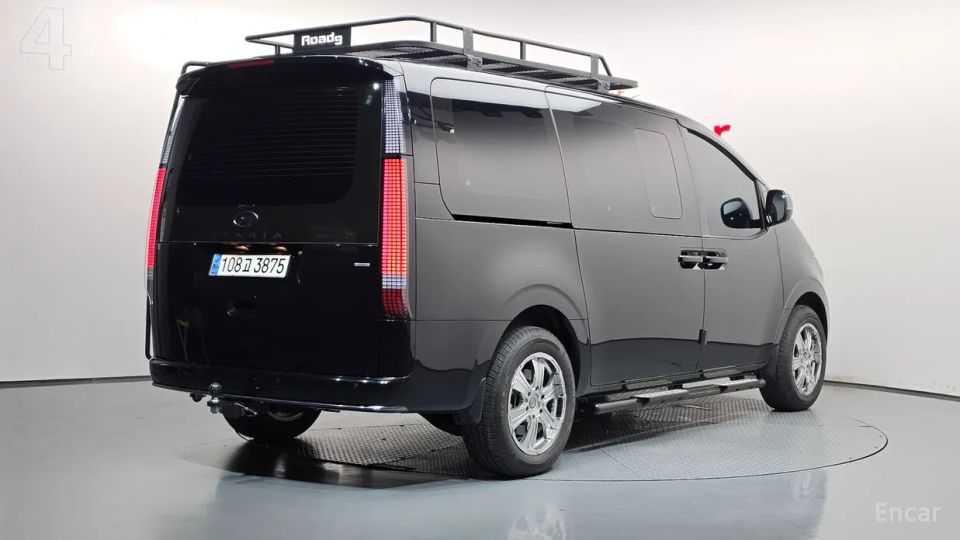 Hyundai Staria
