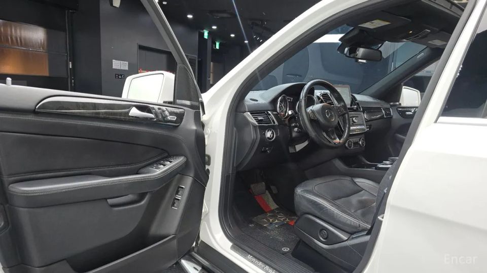 Mercedes-Benz GLS-Class