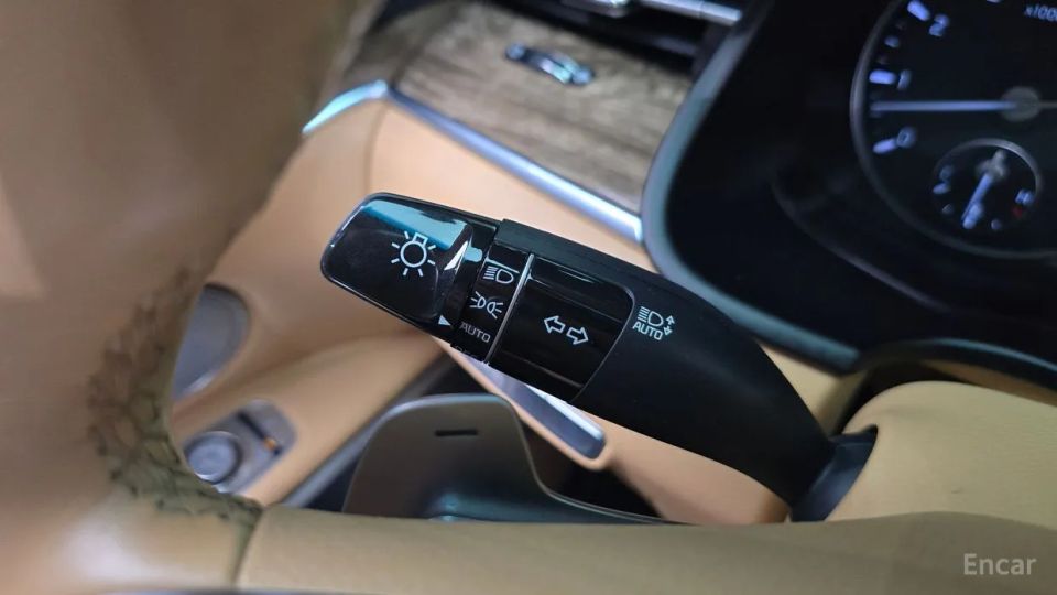 Kia K9
