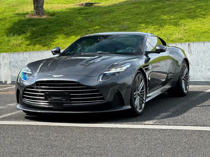 Aston-martin db