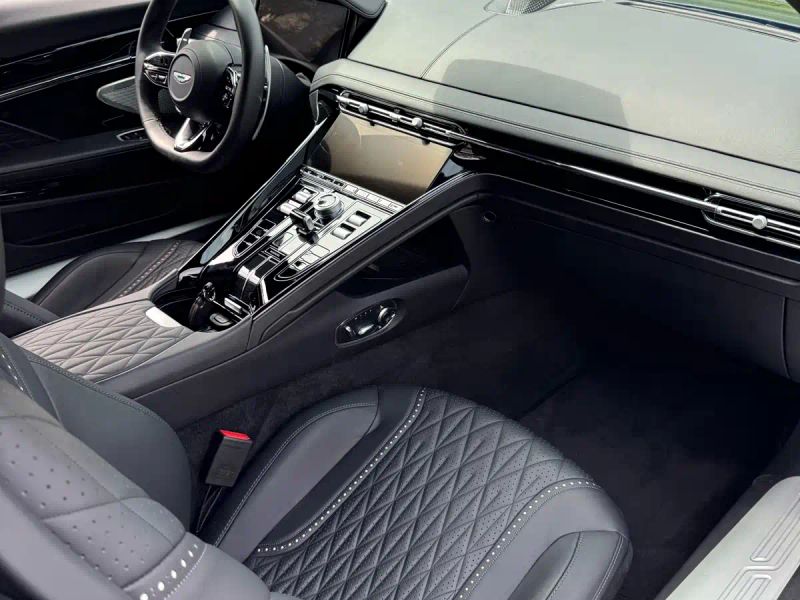 Aston-martin db
