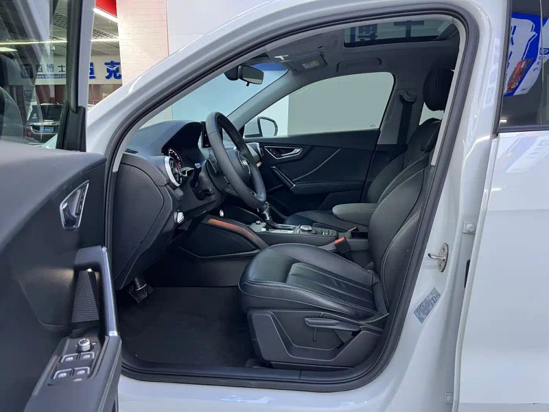Audi q2l
