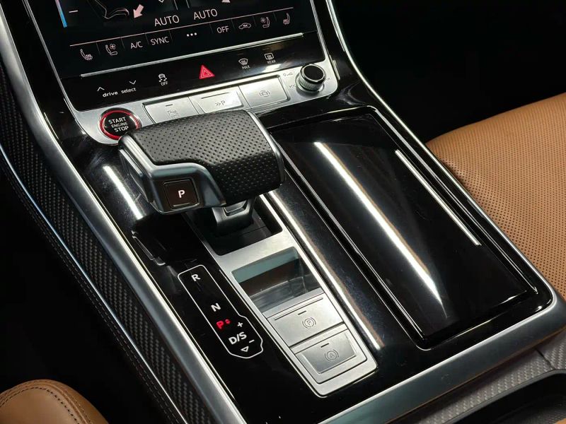 Audi rsq8