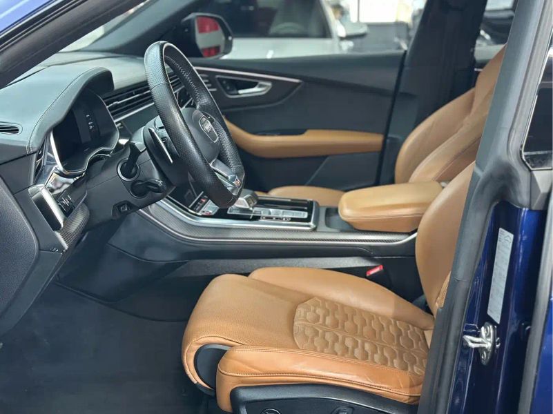 Audi rsq8