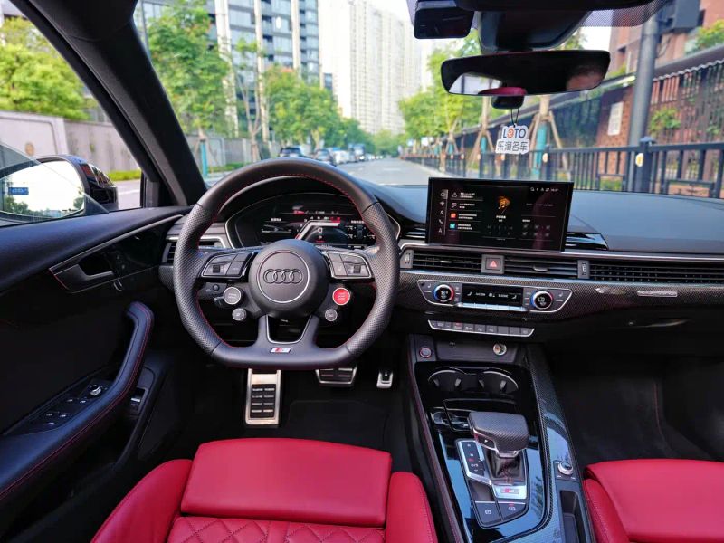 Audi S4