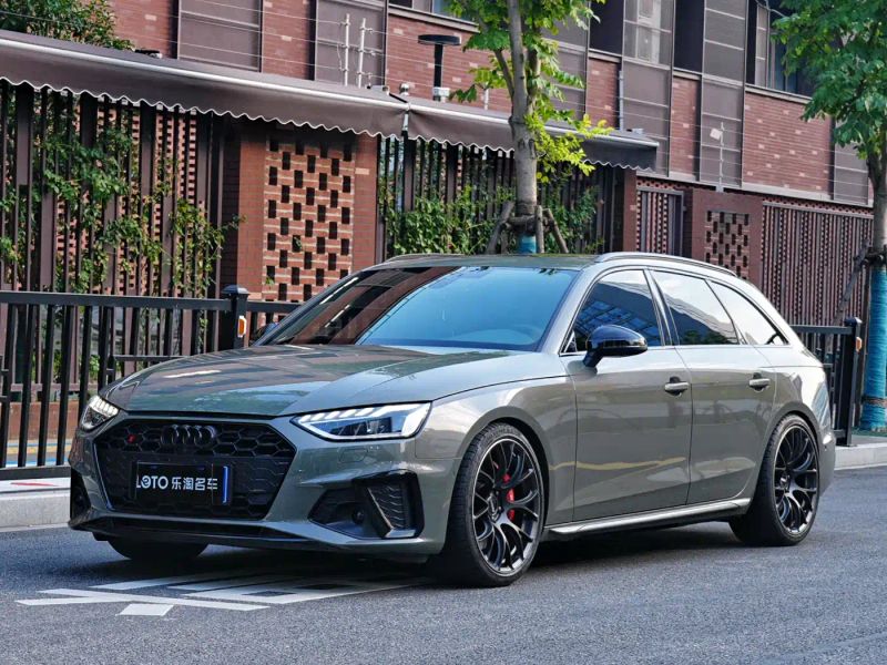 Audi S4