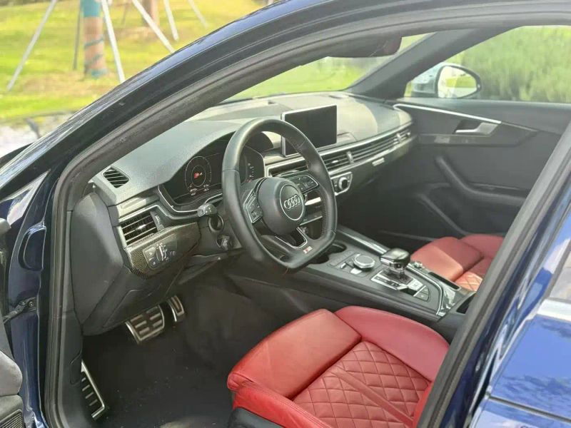 Audi s