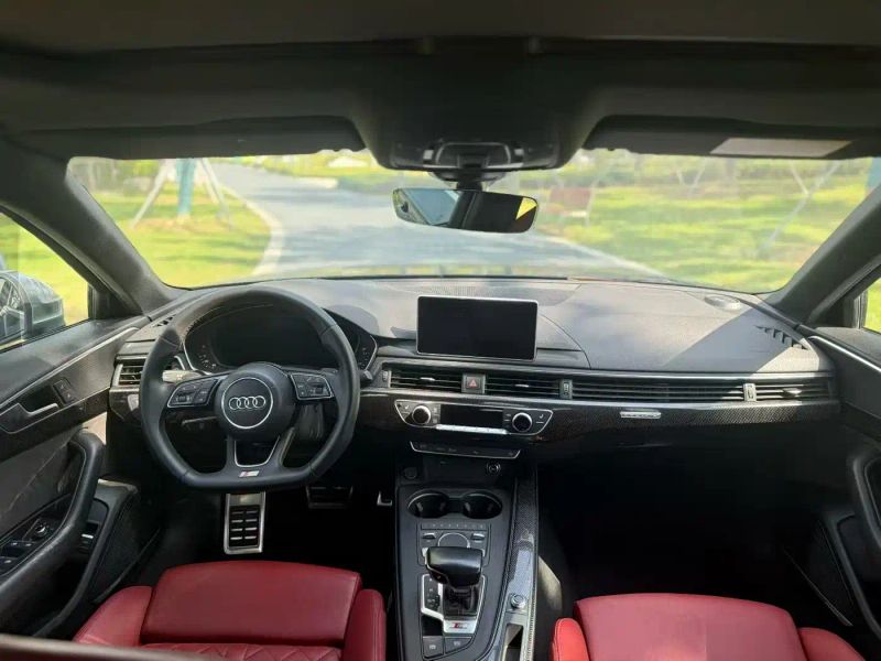 Audi s
