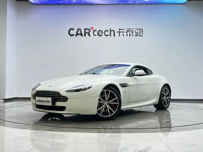 Aston-martin vantage
