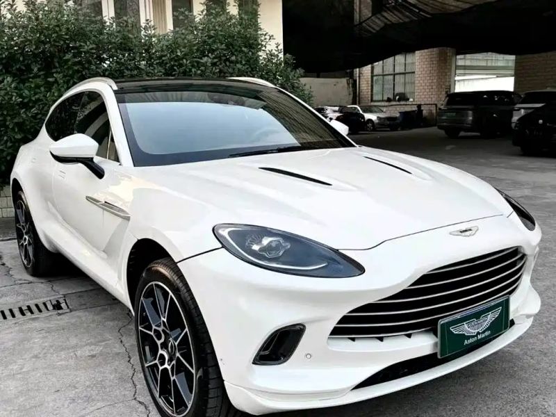 Aston-martin dbx