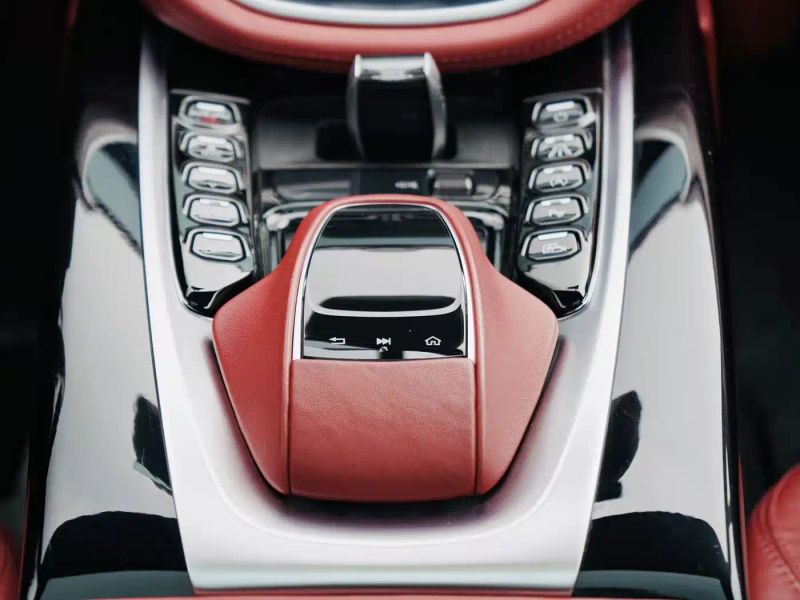 Aston-martin dbx