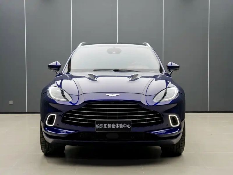 Aston-martin dbx