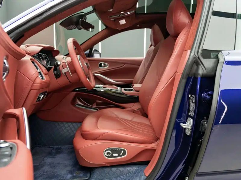 Aston-martin dbx