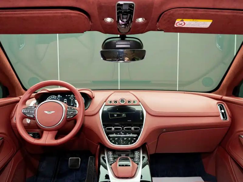 Aston-martin dbx