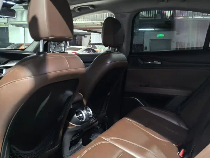 giulia stelvio