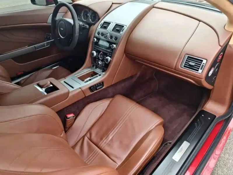 Aston-martin vantage