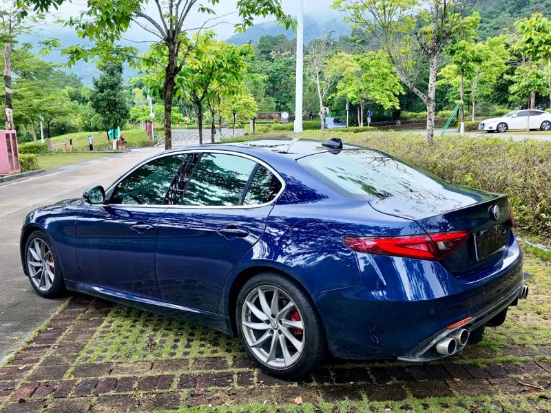 giulia giulia