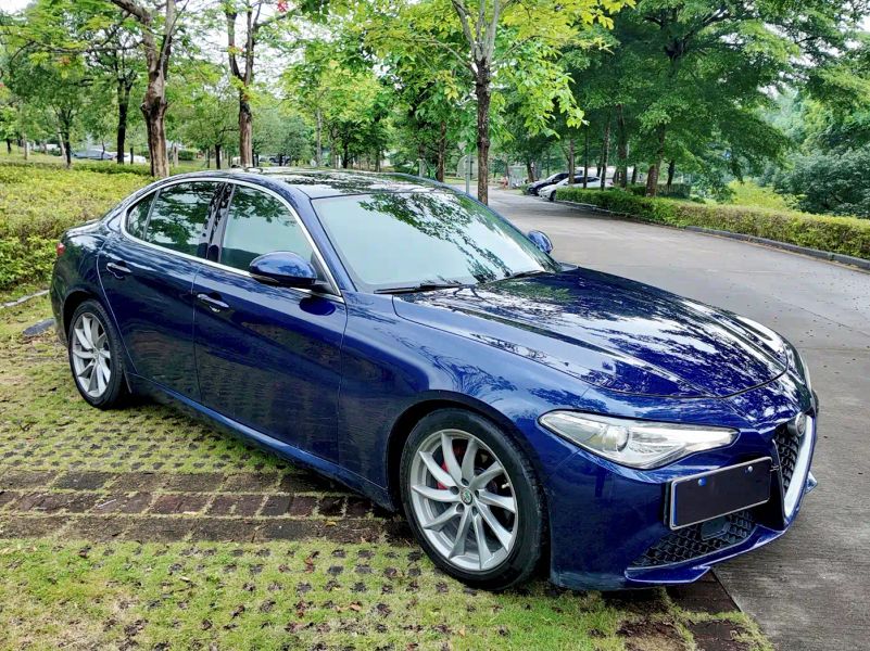 giulia giulia