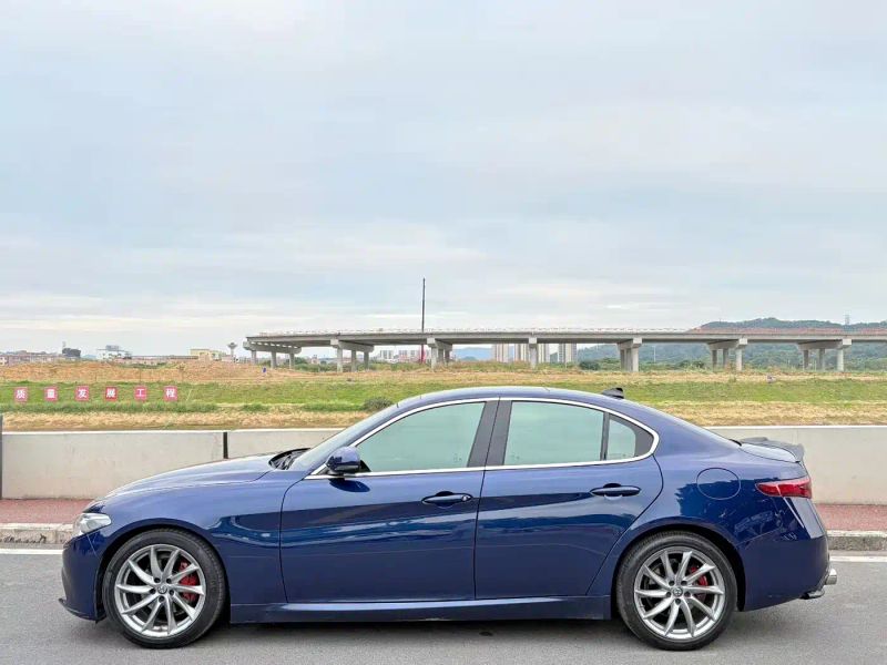 giulia giulia