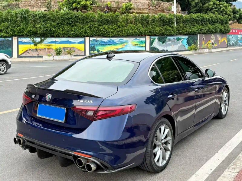 giulia giulia