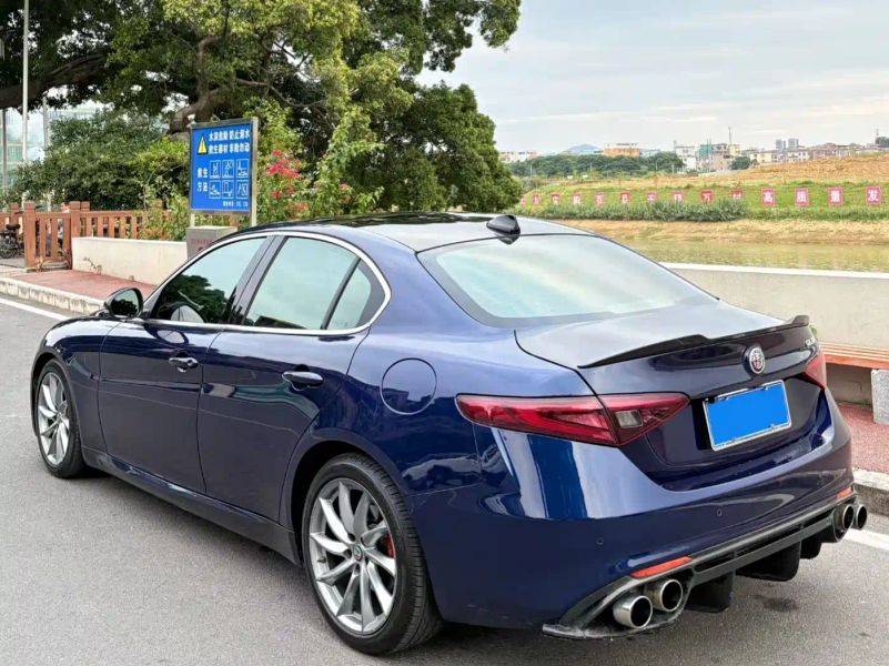 giulia giulia