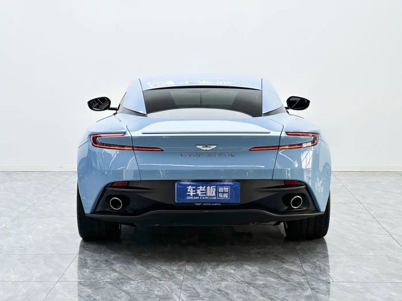 Aston-martin db