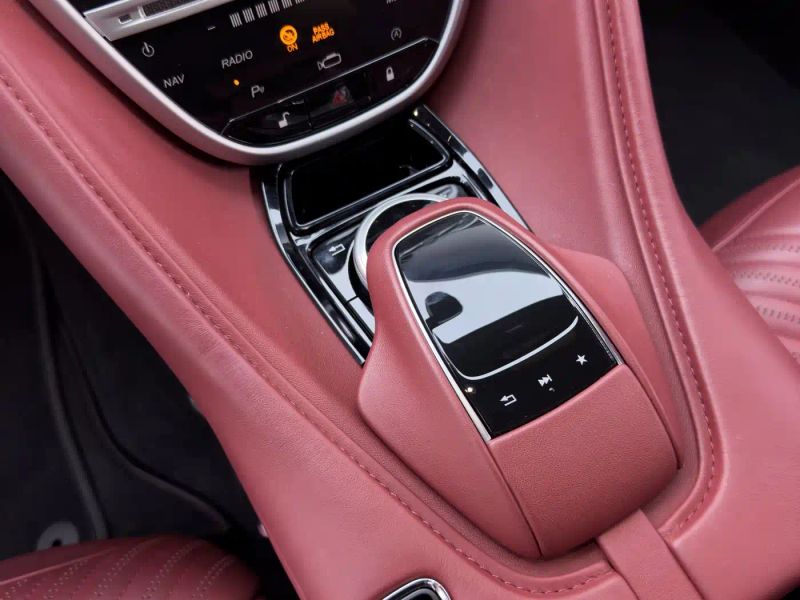 Aston-martin db