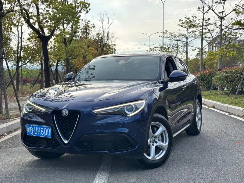giulia stelvio