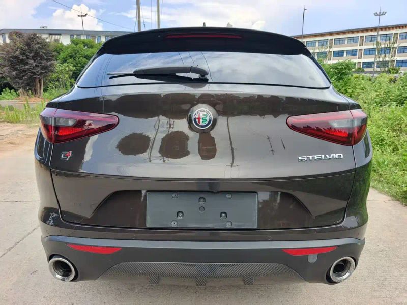 giulia stelvio