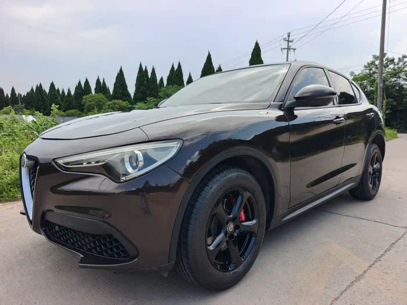 giulia stelvio