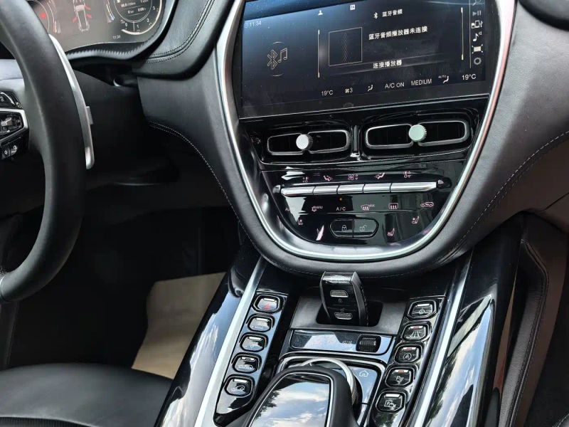 Aston-martin dbx