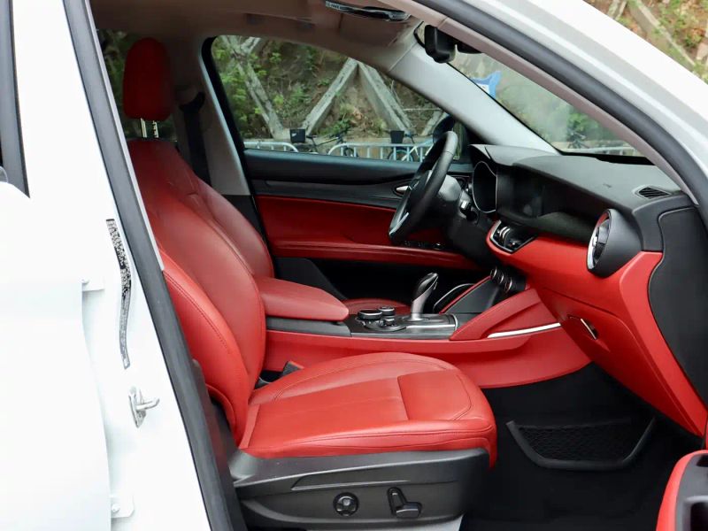 giulia stelvio