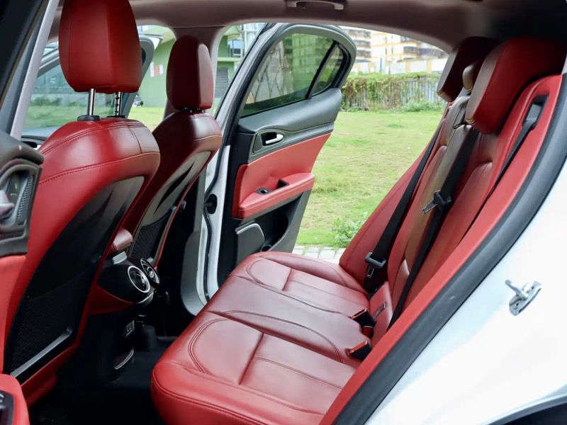 giulia stelvio