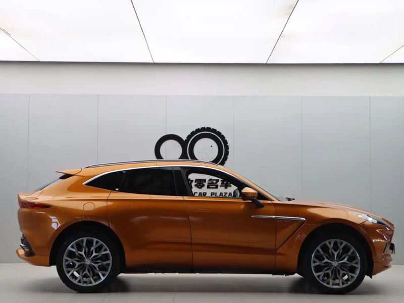Aston-martin dbx
