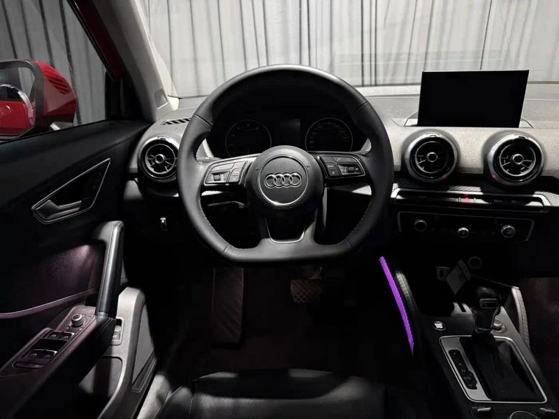 Audi q2l